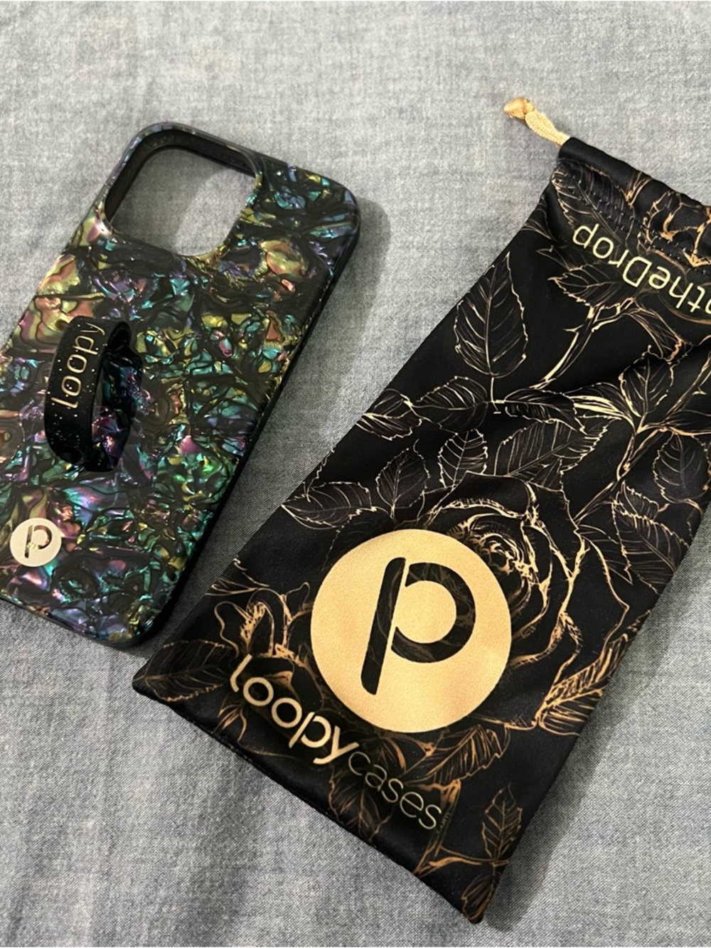 Loopy phone case in Abalone iridescent - Picture 3 of 4